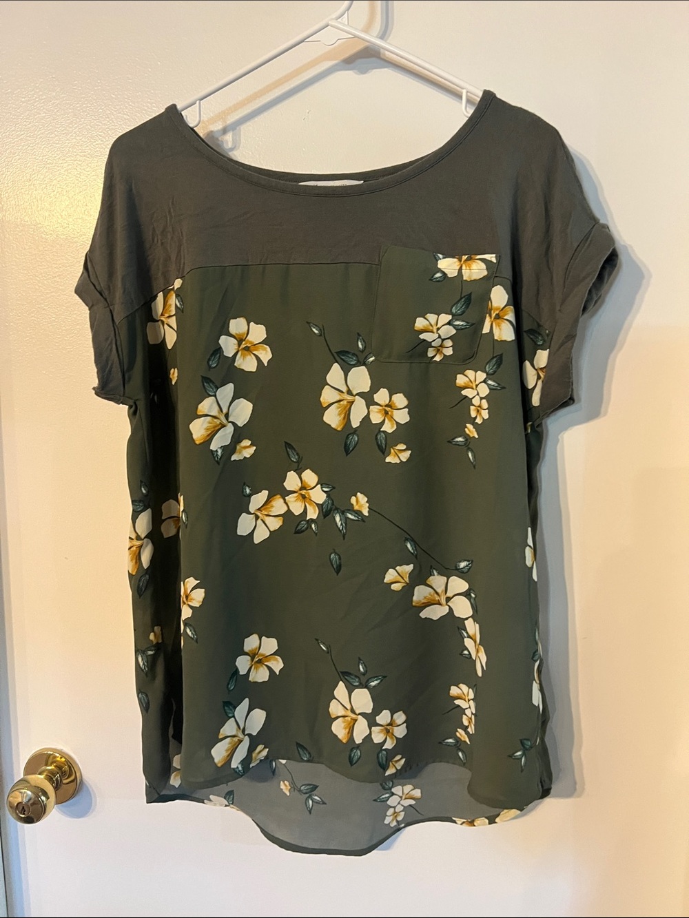 Women's Olive Green Floral Short Sleeve Blouse